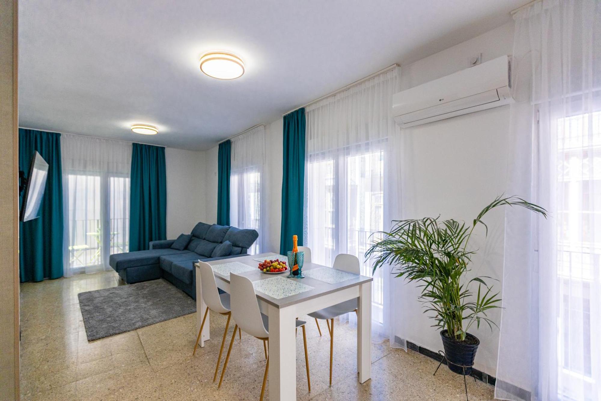 New Beach Apartments Аликанте Екстериор снимка